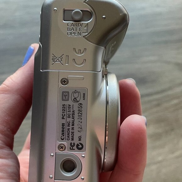 Canon PowerShot A570 IS Ai AF Digital Camera $30 - Picture 10 of 13